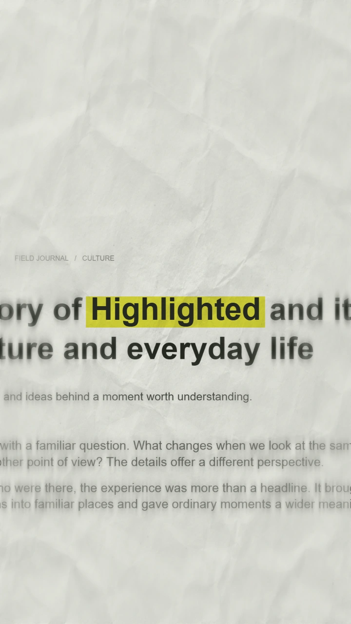Animation de journal vertical avec un mot-clé mis en évidence sur des pages changeantes
